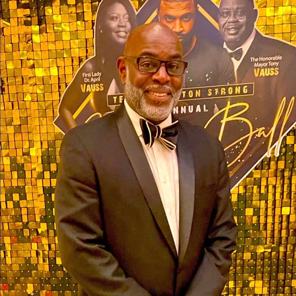 Meet your Posher, Darnell Harper